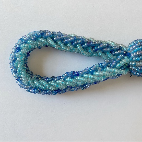 Beaded Napkin Rings Turquoise Blue Set of 4 or curtain tie backs - Picture 2 of 7